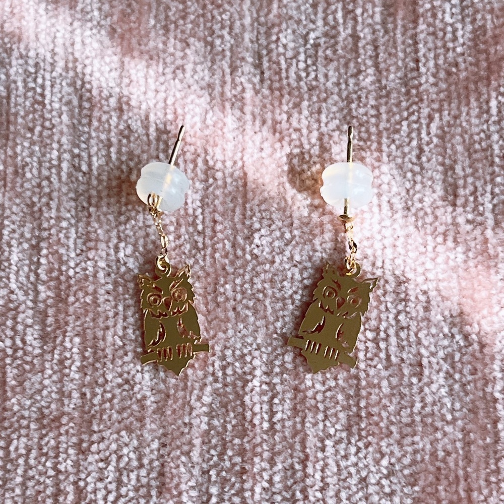Dainty owl earring- real 18k gold